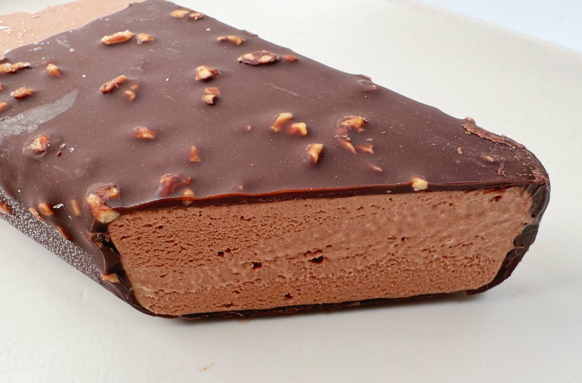 なめらかなくちどけのチョコレートアイス