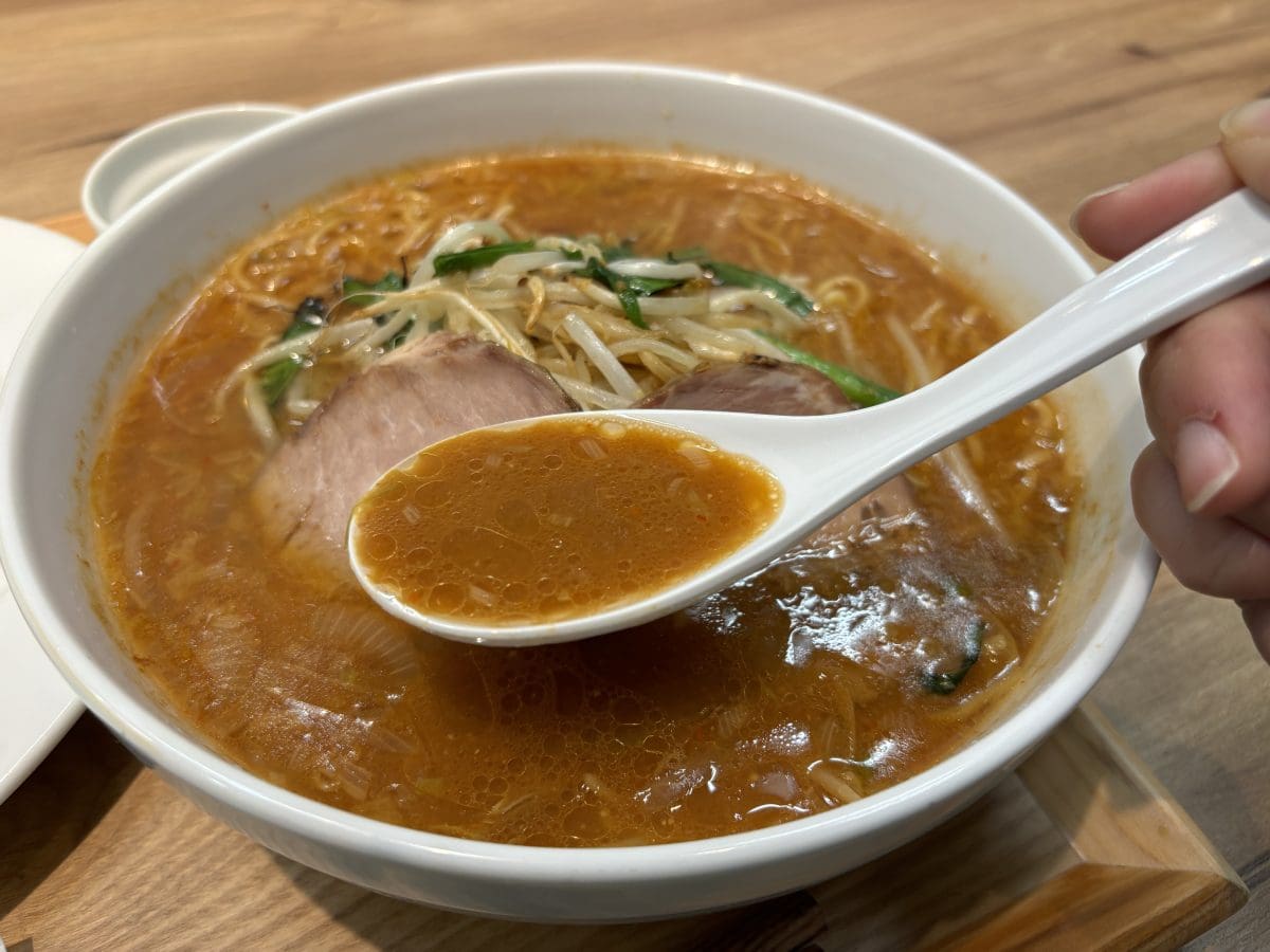 デニーズ　『味噌らぁ麺～五重（いつつがさね）の味噌』