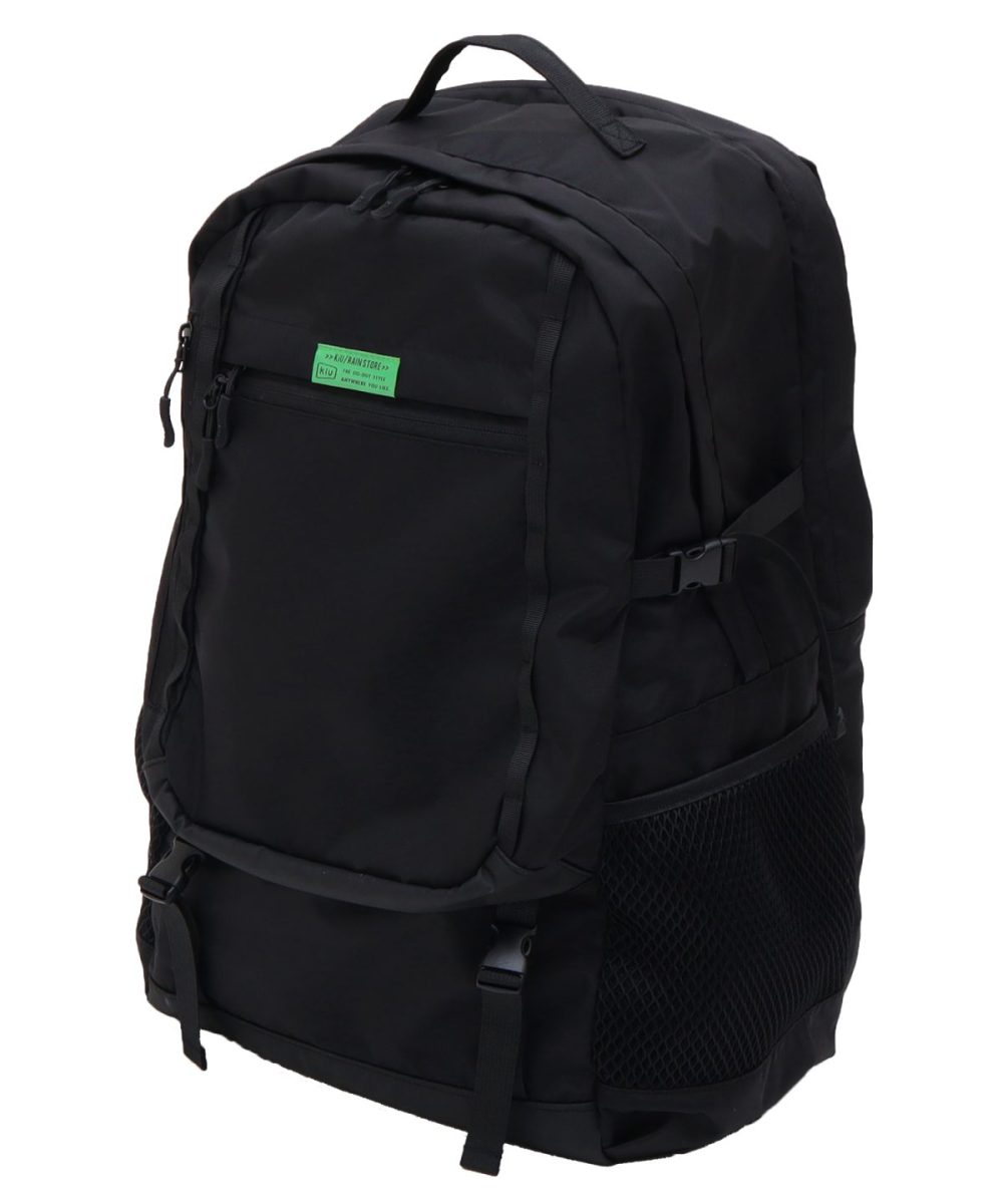 KiU「K448–KiU LC バックパック」￥9,900／横33×縦51×マチ25㎝／37ℓ