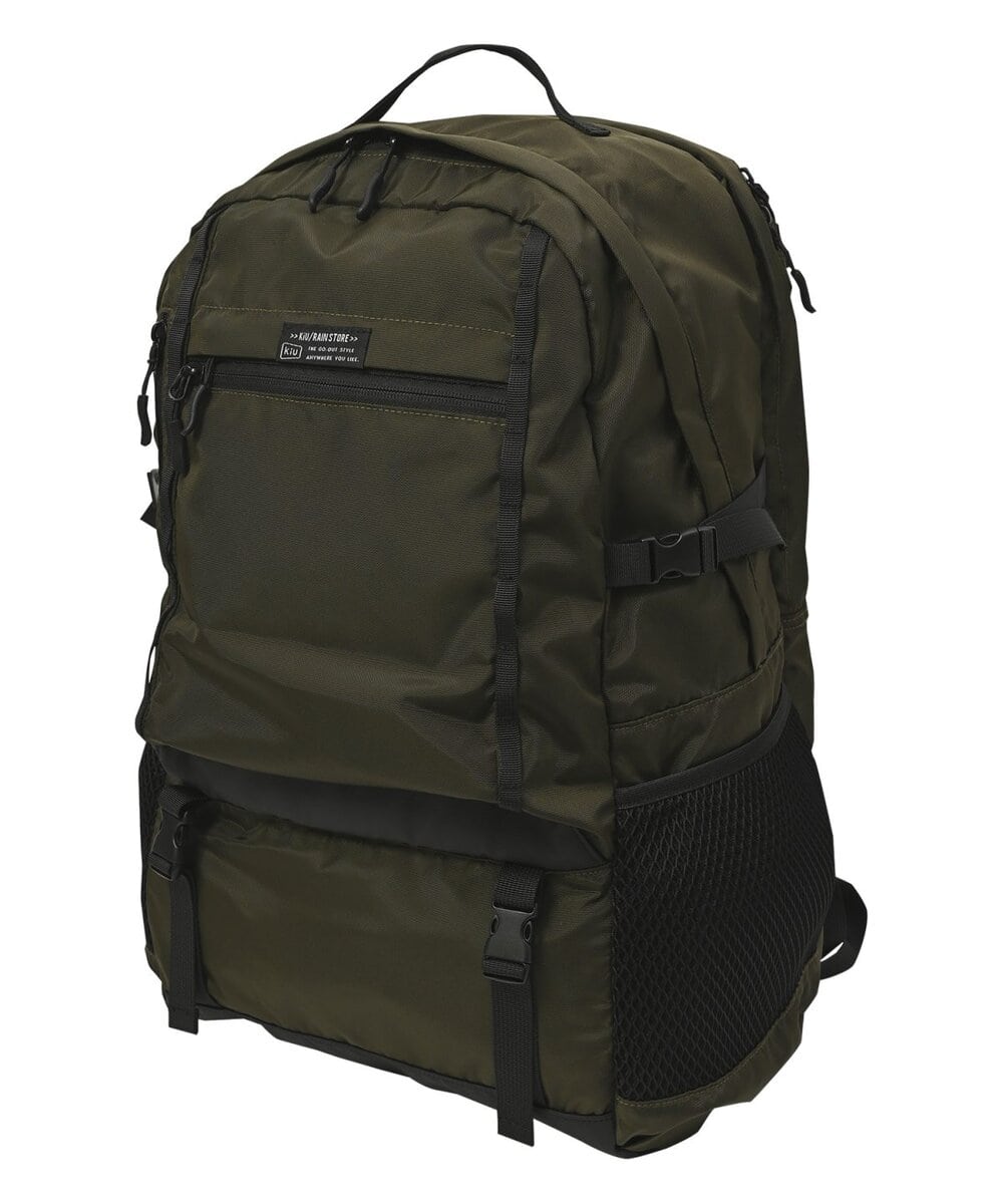 KiU「K448–KiU LC バックパック」￥9,900／横33×縦51×マチ25㎝／37ℓ