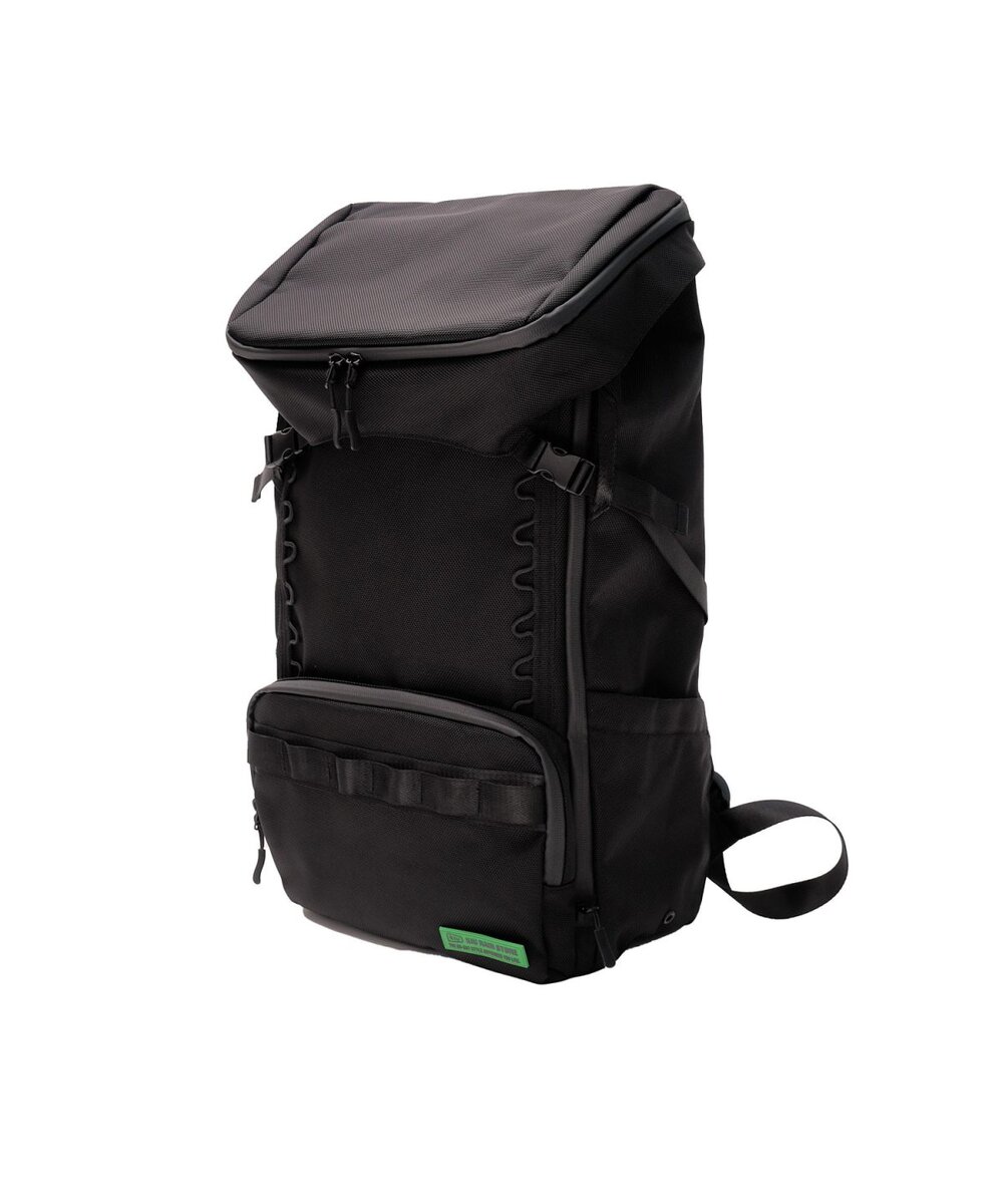 U1万円】37Lで9,900円は驚異的！「雨の日も無敵」KiUの新作リュックが