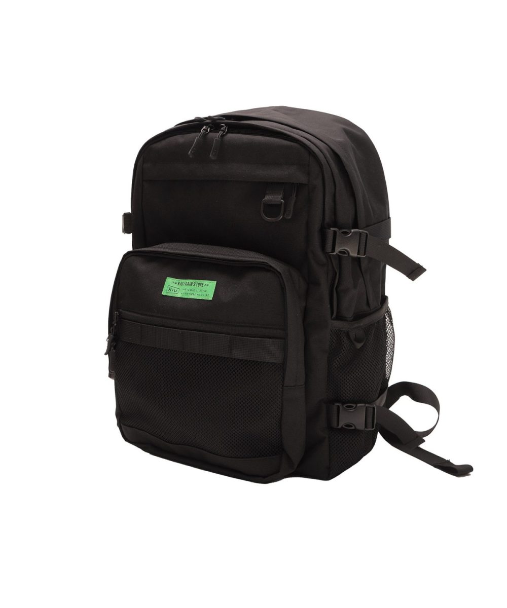KiU「K525–エブリデイバックパック」￥7,700／横33×縦46×マチ18㎝／34ℓ