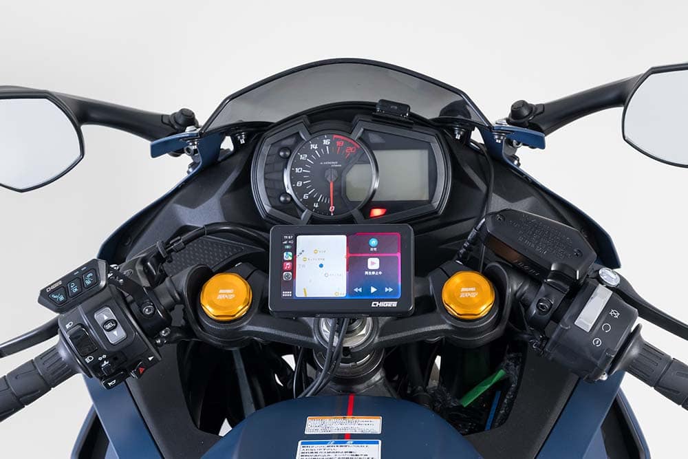 先進のバイクガジェットとなるスマートライドモニター「XR-2」