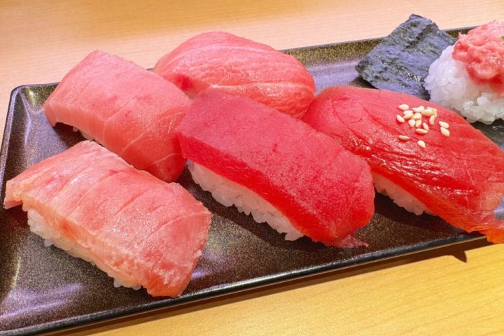 【天然本鮪の大トロがこの価格…?】スシロー「年に一度の豊洲フェア」を実食レポ!名店監修ネタが“回転寿司超え”のウマさだった