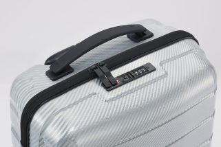 【水より軽い素材】プロテカの傑作スーツケース「エアロフレックス」に新サイズ！4～5泊で2.6kgは優秀すぎる