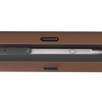 1回の充電で約30時間の連続録音が可能で、充電ケースを使えば合計100時間以上の長時間使用に対応