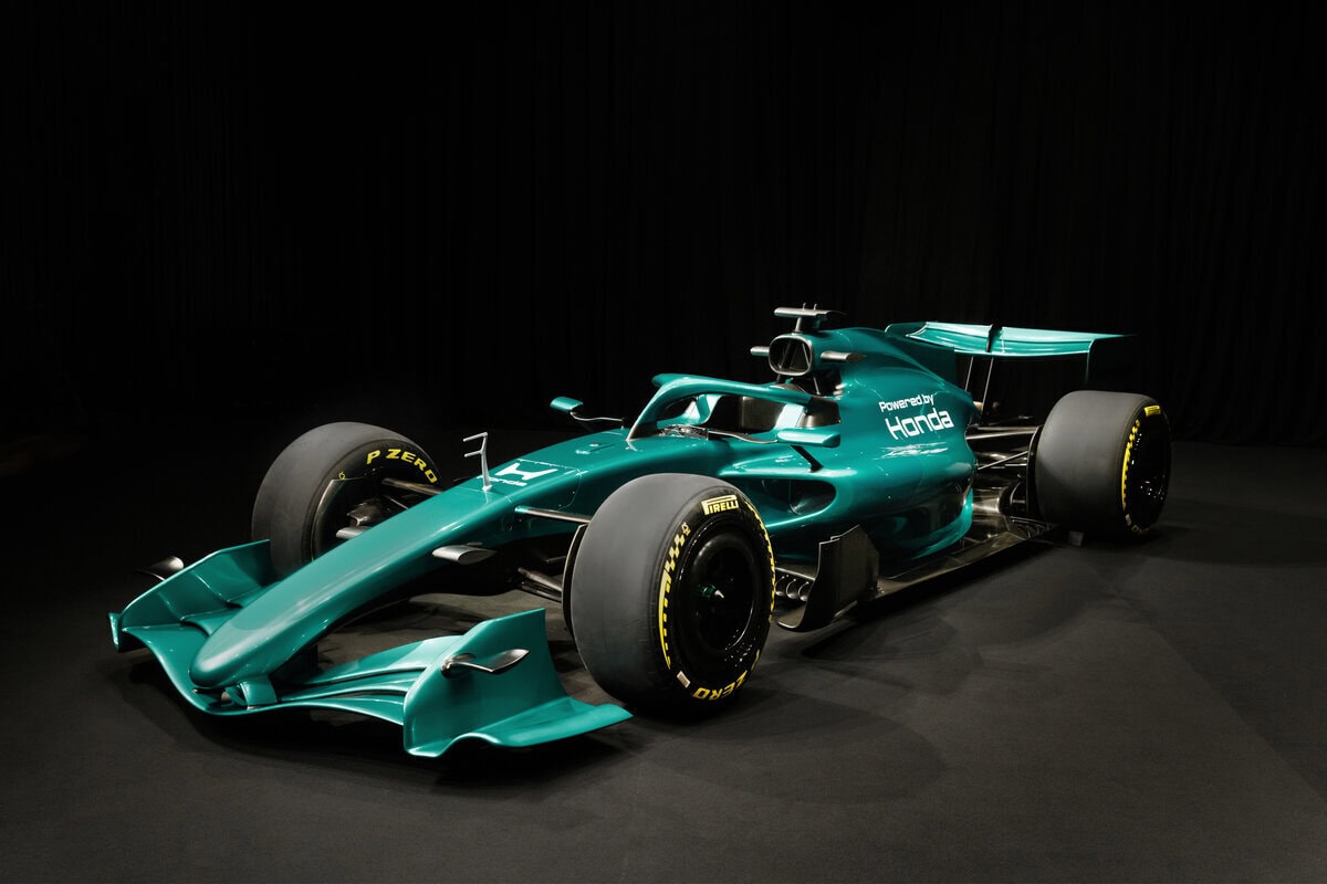 【世界初公開】ホンダF1復帰! アストンマーティンとの新車がお披露目。電動出力3倍の怪物PUと、決意の「Hマーク」…5年ぶりの再挑戦がいよいよ始動