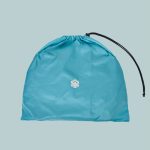 バッグと同じ90周年限定タグを縫い付けたオリジナル巾着