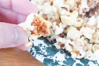 【1個84円って正気!?】業スーで見つけたら即買い！レンチン3分で完成する「フランス産ポップコーン」3種が映画館級のウマさだった