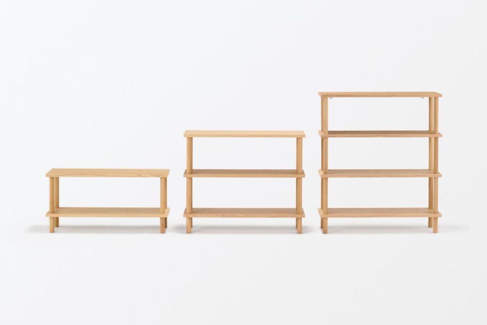 無印良品「手軽に組み立てられる木製シェルフ棚 オーク材突板」￥9,990～19,900／3サイズ展開（2段、3段、4段）