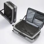 前面からメイン収納にアクセスできるフロントオープン仕様