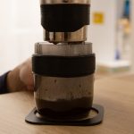 水からの抽出で15分、お湯があれば5分で抽出でき、時短で本格的な1杯を味わえるのです