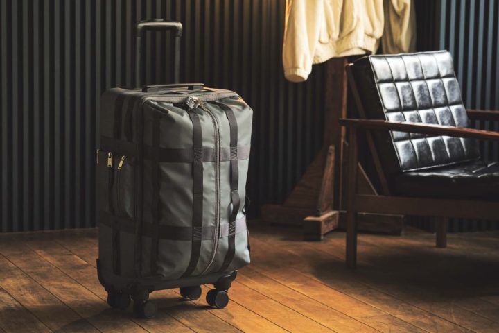 「もうハードケースには戻れない」CIEの初トロリーが革命的！立てたままメイン室に届く“前面アクセス”と変形ギミックが凄すぎた