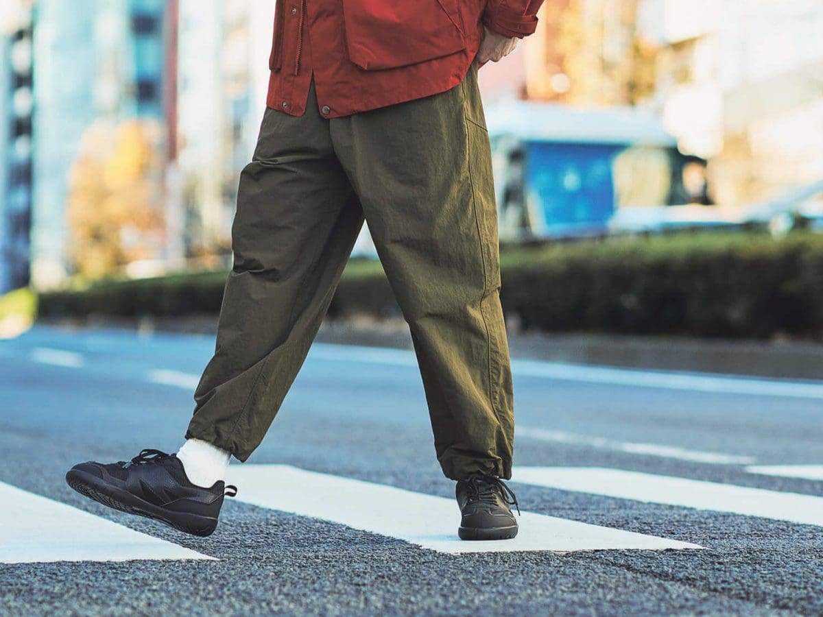 靴 nonno 貴島明日香×鈴木仁 アディダスの限定スニーカーGRANDCOURT ALPHA 00sを