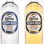 （左）クエルボ・トラディショナル・シルバー　￥3,160（編集部調べ） （右）クエルボ・トラディショナル・レポサド　￥3,310（編集部調べ）