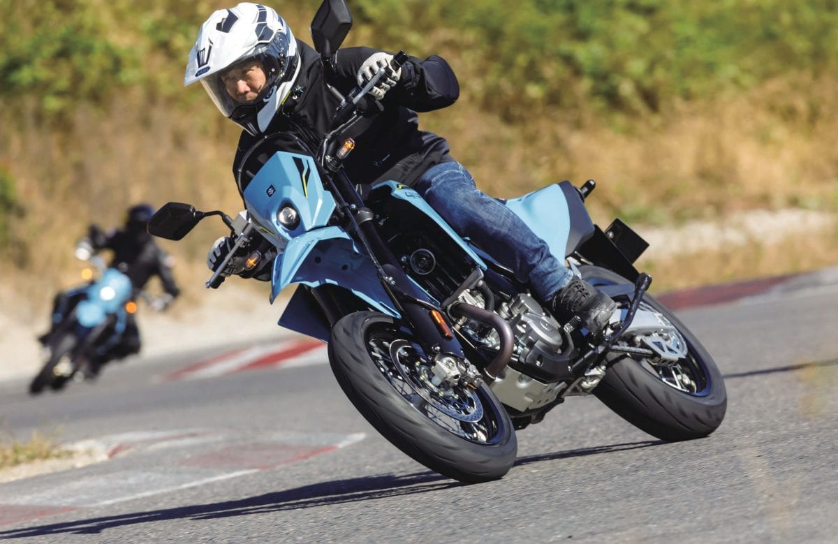 伝説復活】スズキ「DR-Z」がハイテク武装で帰ってきた！120万円でも