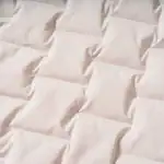 第2位　【ユニクロで神ヒット】ダウン超えアウター、極暖カシミヤブレンド…「中の人」が断言！リアルに売れている冬モノ3選