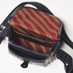 ライニングにネクタイ柄を採用