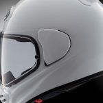 TX STRADAには、新たに設計されたシールドホルダーが装備される