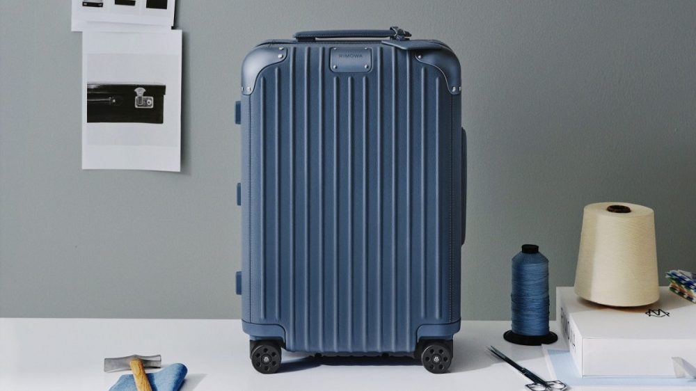 リモワ「Original Twist Cabin パウダーブルー」¥260,700/H55×W40×D23㎝