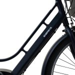 フレームには新形状の「ハシゴ型アルミフレーム」を採用