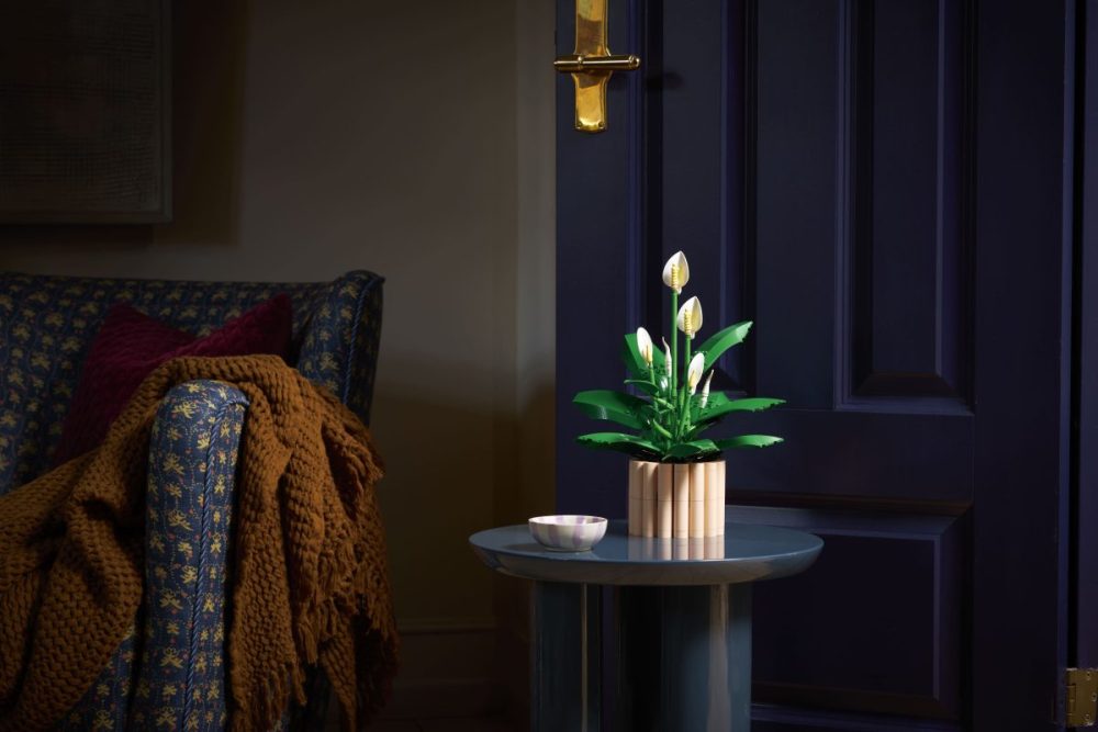 「レゴ&reg;︎ボタニカル」シリーズのピースリリー