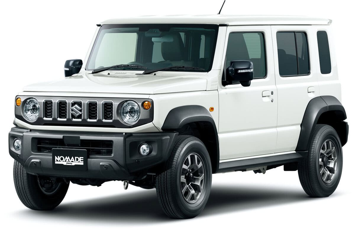 「ジムニー ノマド」は、高い悪路走破性を持つコンパクトな本格派オフロード4WDとして人気の「ジムニー」の5ドアモデル
