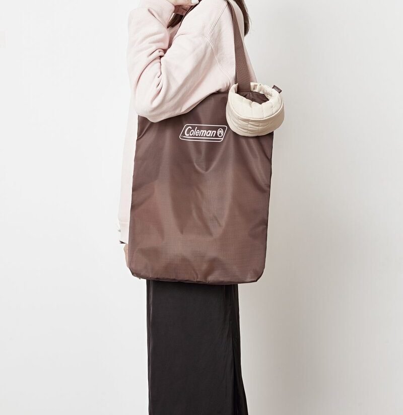 sweet2月号付録 コールマンのトートバッグ。肩掛けも楽にできる