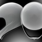 頭部の丸く滑らかなフォルムは、少しでも多くの衝撃をかわせることを意図したデザイン