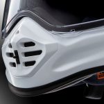 ヘルメット内の快適性を保ってくれるTX-Vマウスシャッター