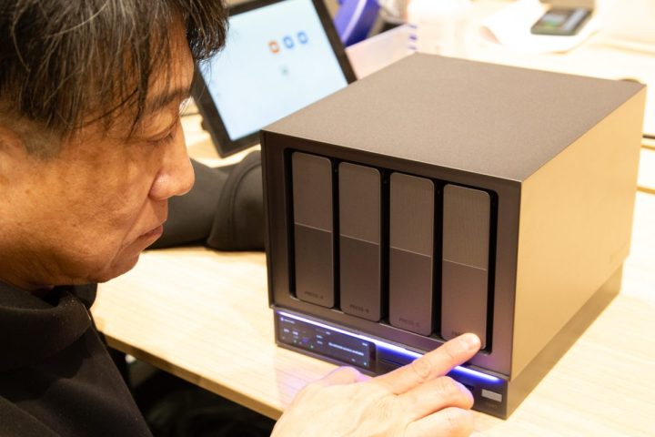 【サブスク地獄から解放】データ整理は“AIに丸投げ”が新常識。仕事の効率を爆上げする超高速NAS「Zettlab」が最強すぎる