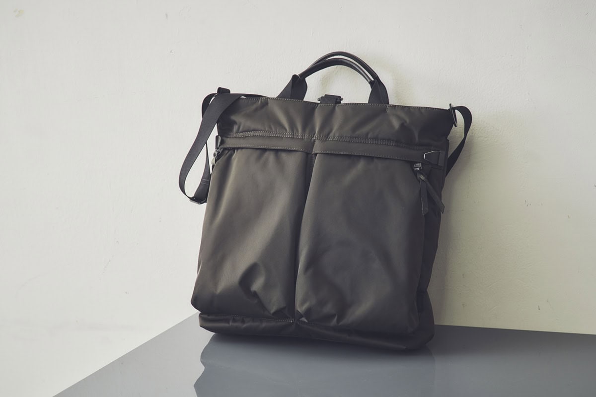 今の時代感にぴったりなアントラック「CITY / DS | トートショルダー 60213」