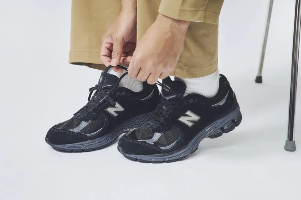 第3位 【ゴアテックスで雨でも無敵】人生のベスト10入り確実!? ニューバランス「2002RD」新作の驚異の履き心地、ヴィンテージ感に惚れた/No.1モノ雑誌編集長のお墨付き『コレ買いです』Vol.146