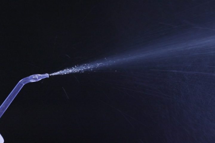 【7990円は価格バグ級】ニトリの「口腔洗浄器」が神コスパすぎ!フロスより圧倒的に時短でスッキリ感がハンパなかった