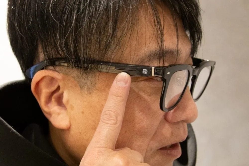 第3位 【ほんやくコンニャク超え!?】議事録も翻訳もこれ1本。見た目は普通のAIメガネ「Halliday」がヤバすぎた