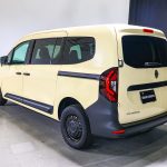 グランカングーはお馴染みの観音開きとなるダブルバックドアを採用する