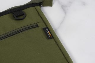 【ワークマンの凄いバッグ】1500円でこのギミックは賢すぎ！“分身”して容量2倍になる傑作サコッシュをマニアがガチレビュー