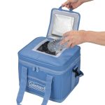 冷気を逃がさず中身を取り出せる クイックサーブオープニングを採用。「15ℓ」は携帯にも便利