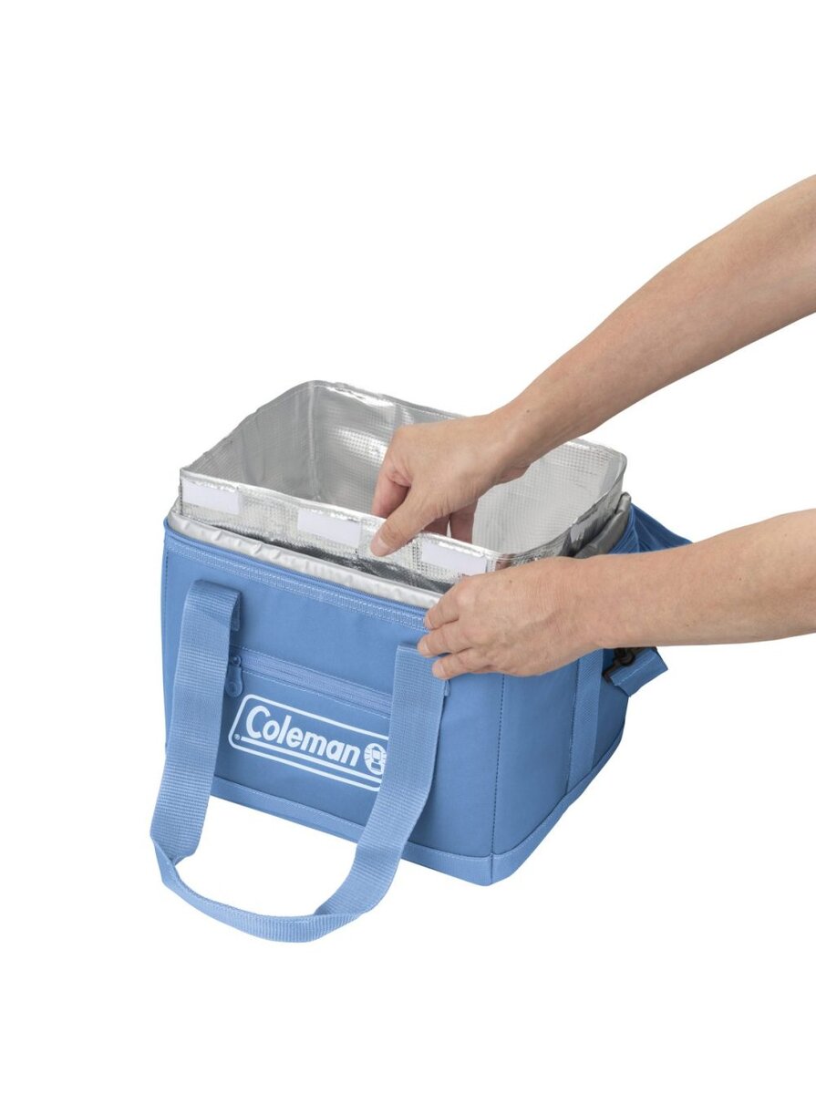 取り外しができる抗菌ライナーは丸洗い可能で衛生的。中に直接氷を入れてもOK