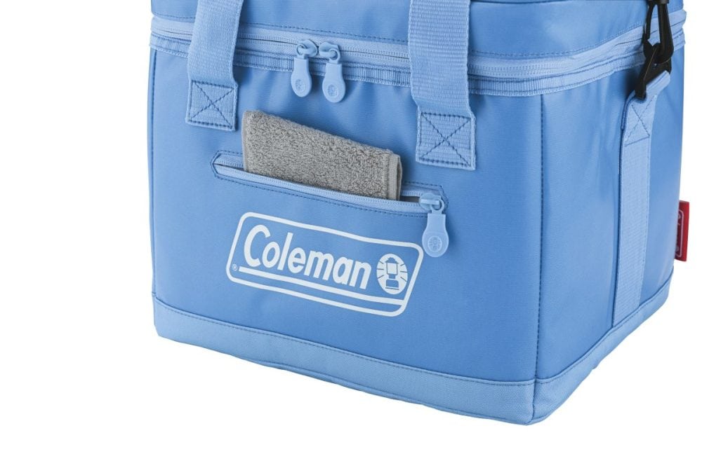 便利な小物収納用ポケット付き