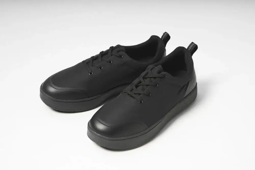 第1位　【ワークマンの凄すぎるスニーカー】雨でも無敵！「蒸れない・滑らない」2500円の防水シューズをスタイリストが徹底解説