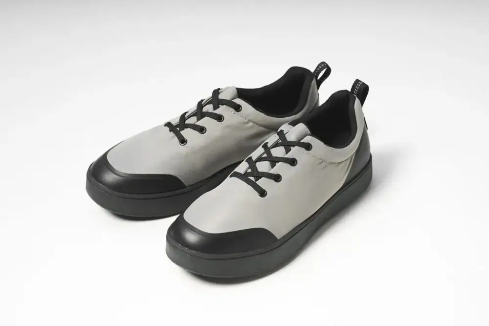 第1位　【ワークマンの凄すぎるスニーカー】雨でも無敵！「蒸れない・滑らない」2500円の防水シューズをスタイリストが徹底解説