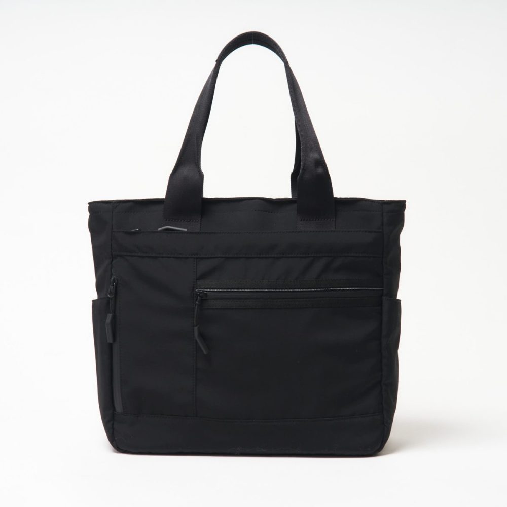 ユニバーサルランゲージの13ポケットバッグ