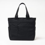 ユニバーサルランゲージの13ポケットバッグ