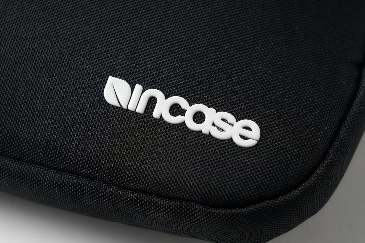 おなじみのインケースロゴ