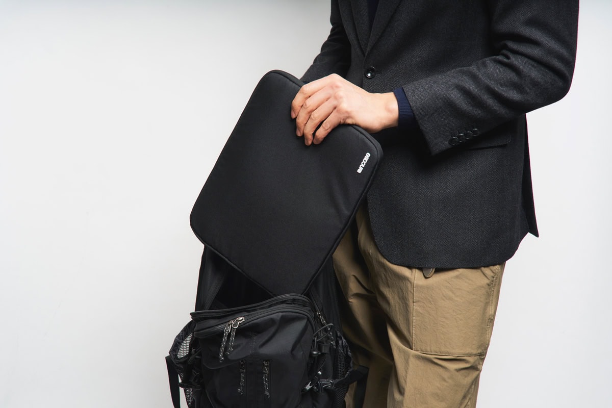 Incase× Arkitip× Jose Parla PCケース インケース これ付録でいいの？】Incase「PCマルチケース」が1,390円は事件