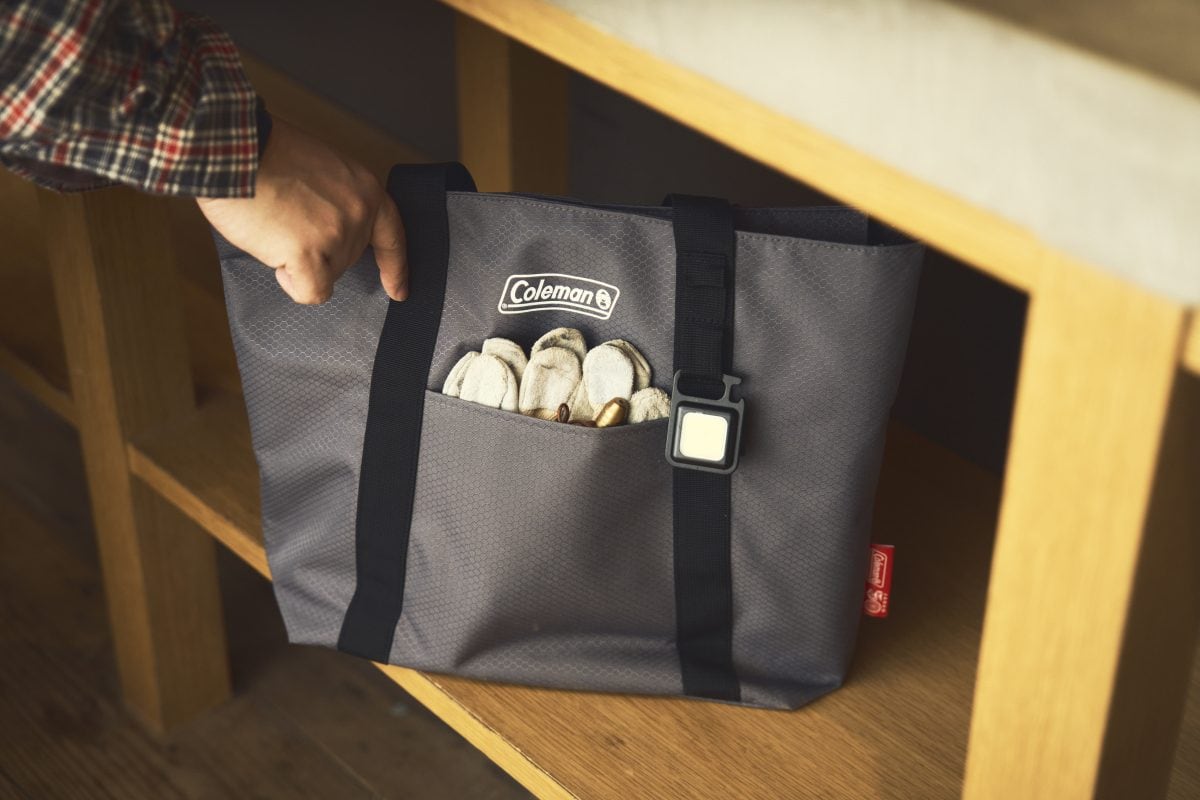 MonoMax3月号
コールマン「10大機能トートバッグ」
サイズ(約)高さ34×幅45.5×マチ11.5cm