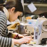 スノーピークでは経年劣化や激しい損傷を受けたものなど、まれに修理を引き受けられない場合を除き、全製品が永久保証