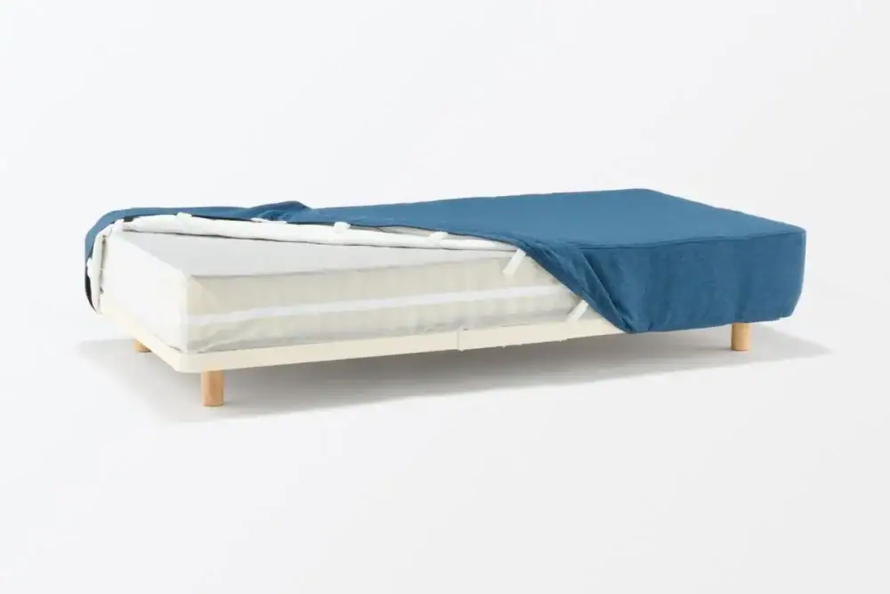 第3位　【無印良品】シーツいらずで“ソファ”になるベッド!? 数量限定の「脚付マットレス」が狭い部屋の救世主すぎる