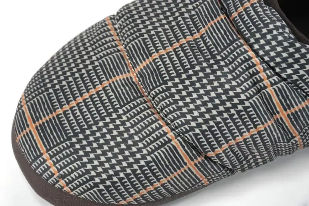 【ワークマンの凄すぎるルームシューズ】ま